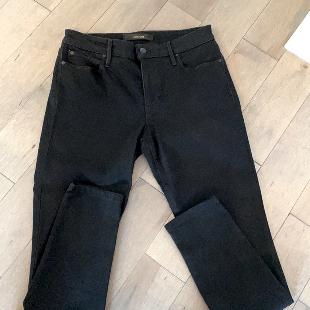 Mid rise Joe’s jeans